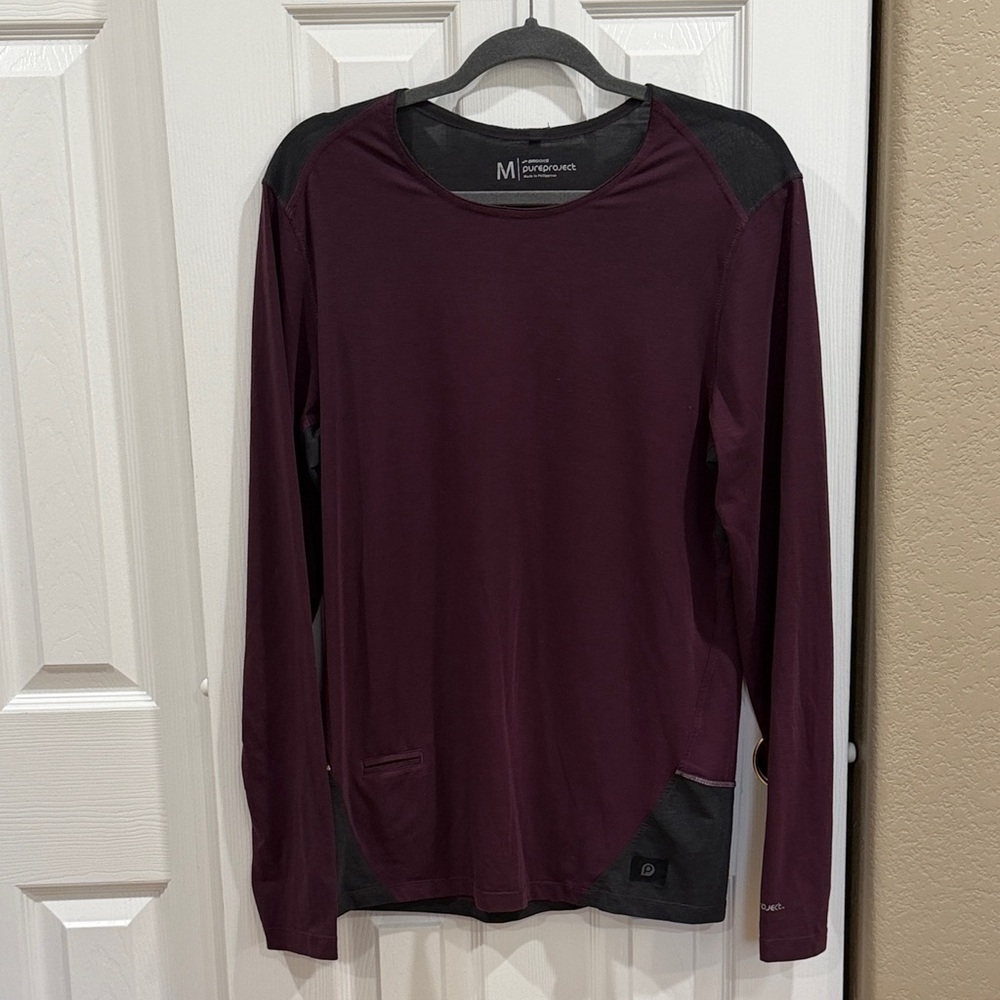 Brooks Maroon Long Sleeve Athletic Shirt Size M
